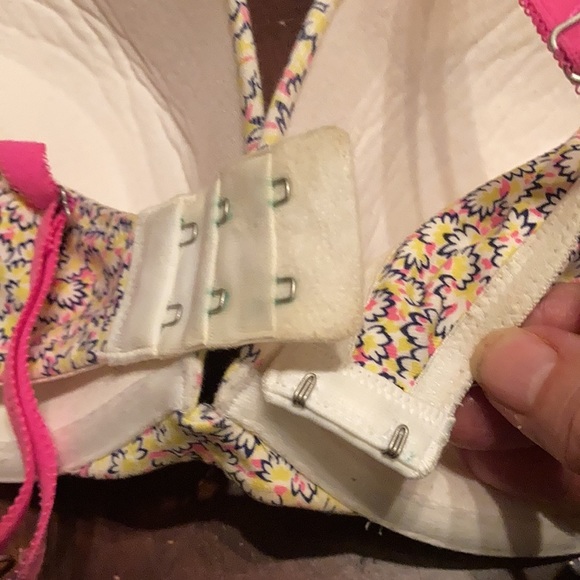 Victoria’s Secret 36d push up - Picture 4 of 6